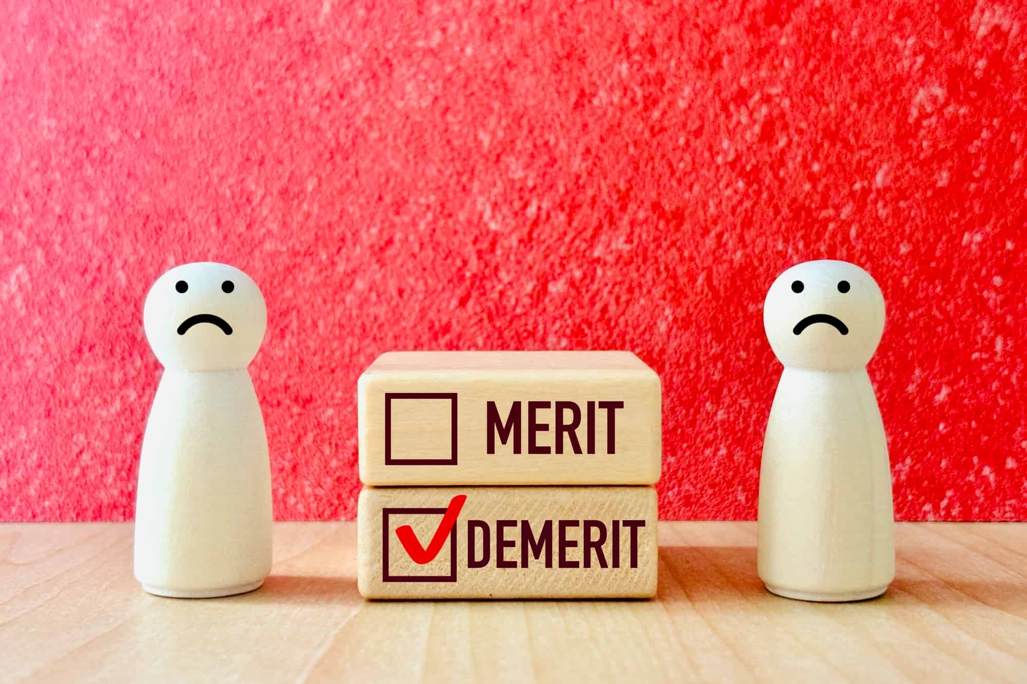 ワイヤー矯正の部分矯正のデメリットのイメージ