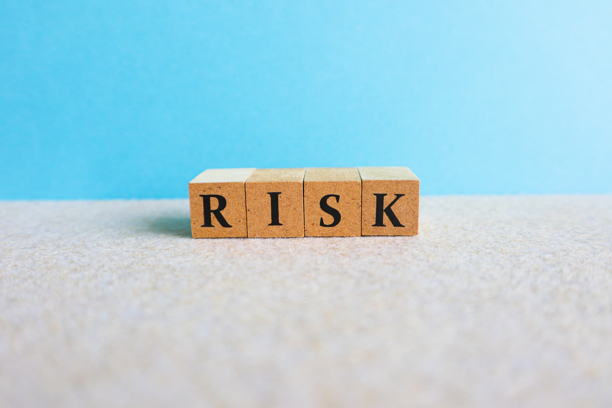 奥歯を失ったのままにするリスクのイメージ